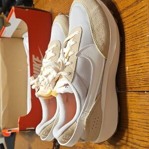 Nike Waffle Debut VNTG in Beige and Ecru